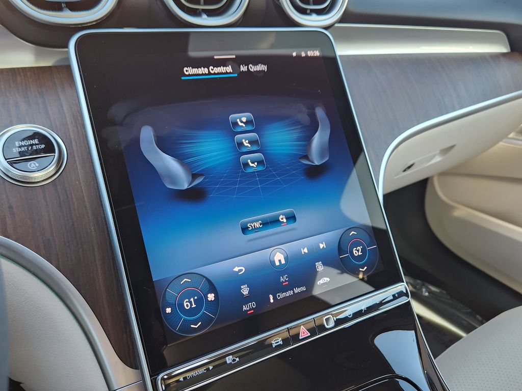 2025 Mercedes-Benz C-Class Sedan C 300 - Photo 18