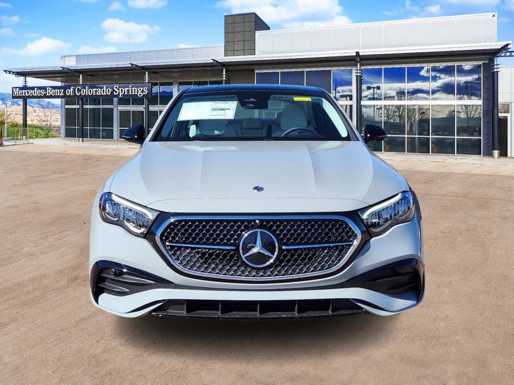 2025 Mercedes Benz E 450 4MATIC photo 2