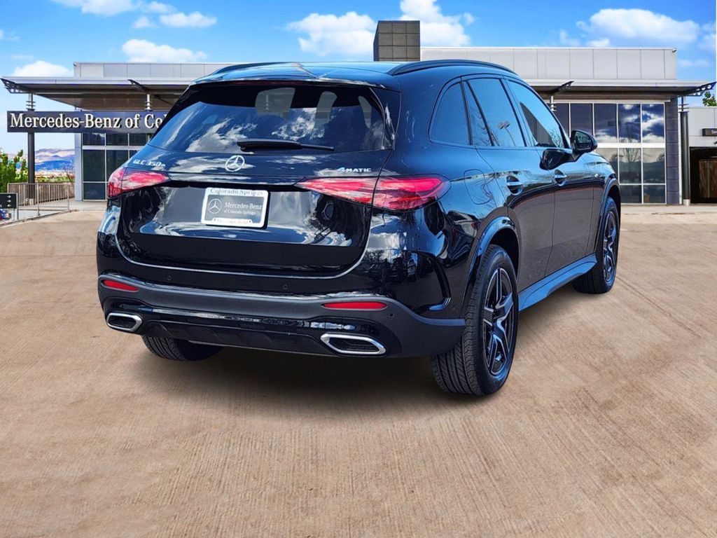 2025 Mercedes Benz GLC 350e 4MATIC photo 4