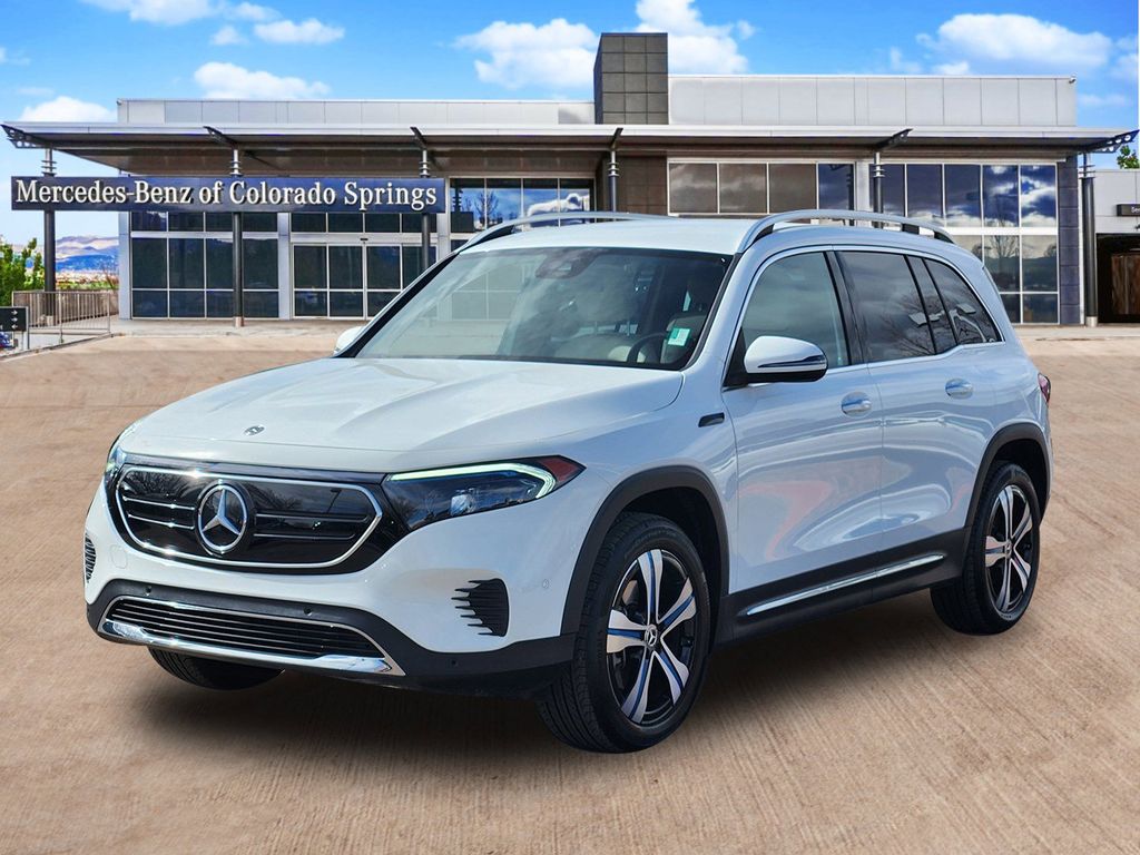 2023 Mercedes Benz EQB 300 4MATIC photo 3