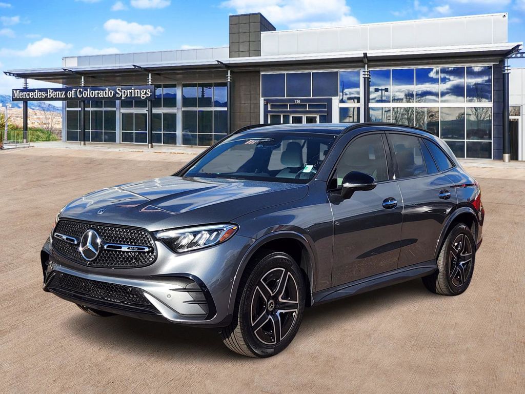 2023 Mercedes Benz GLC 300 4MATIC photo 3