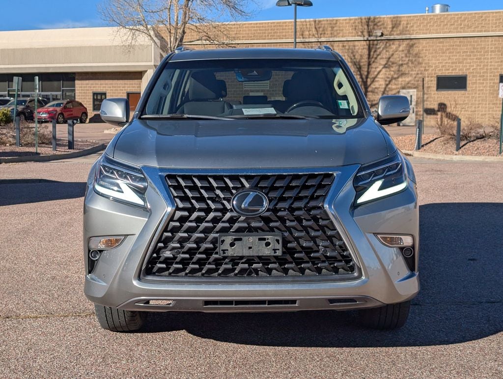 2023 Lexus GX 460 Premium photo 2