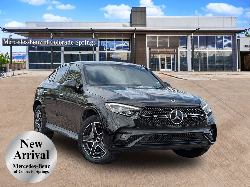2025 Mercedes-Benz GLC GLC 300 4MATIC's photo