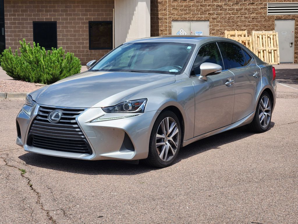 2019 Lexus IS 300 AWD photo 3