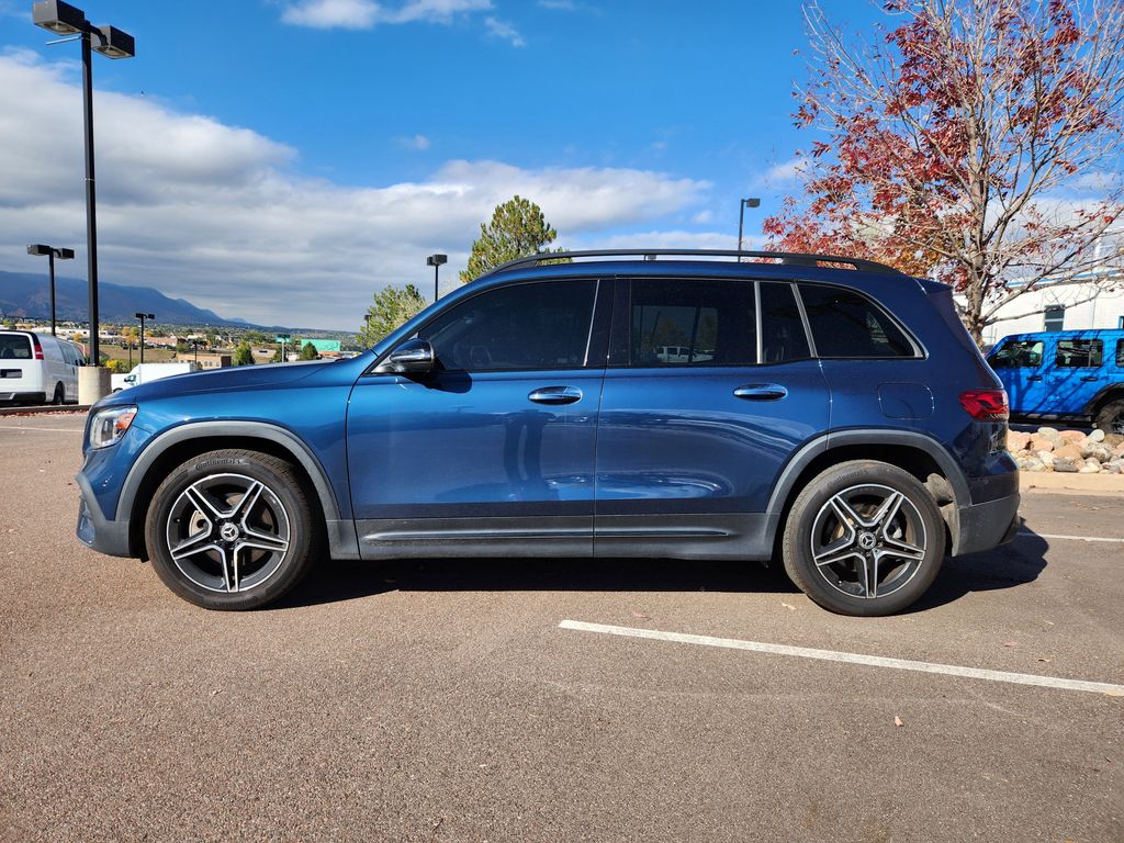 2021 Mercedes Benz GLB 250 4MATIC photo 3