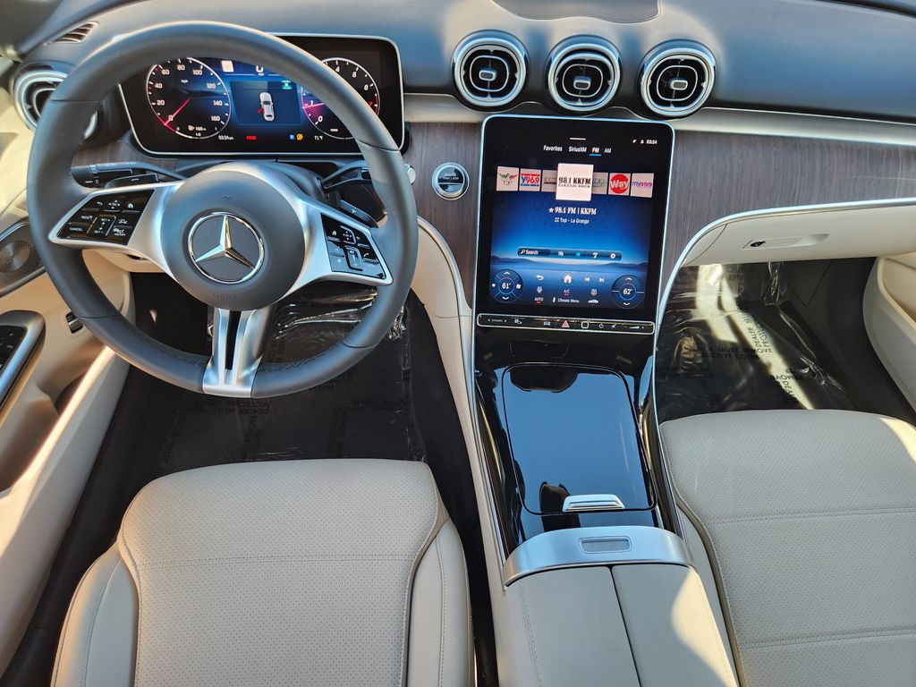 2025 Mercedes-Benz C-Class Sedan C 300 - Photo 25