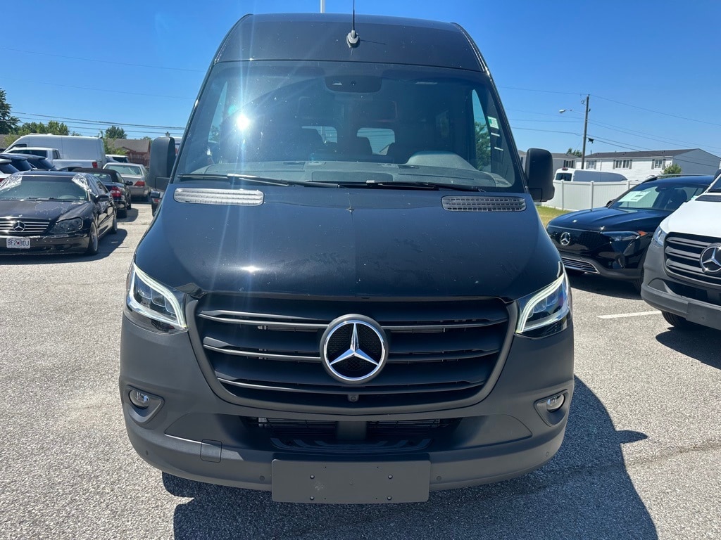 New 2024 Mercedes-Benz Sprinter 2500 Standard Roof 4-Cyl Diesel HO Van