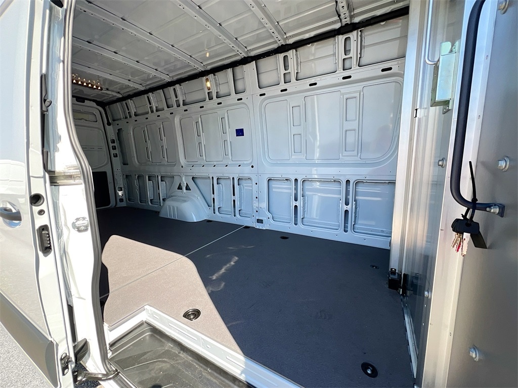 2026 Mercedes-Benz Sprinter Cargo Van Base - Photo 25