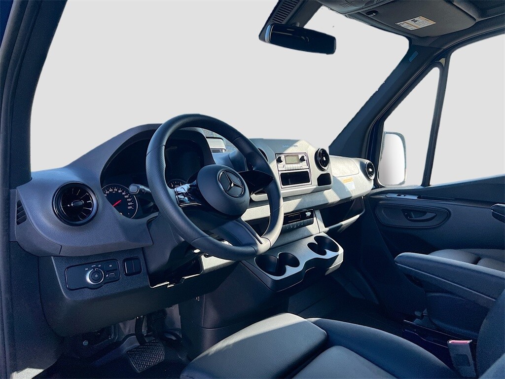 2025 Mercedes-Benz Sprinter Cargo Van Base - Photo 10