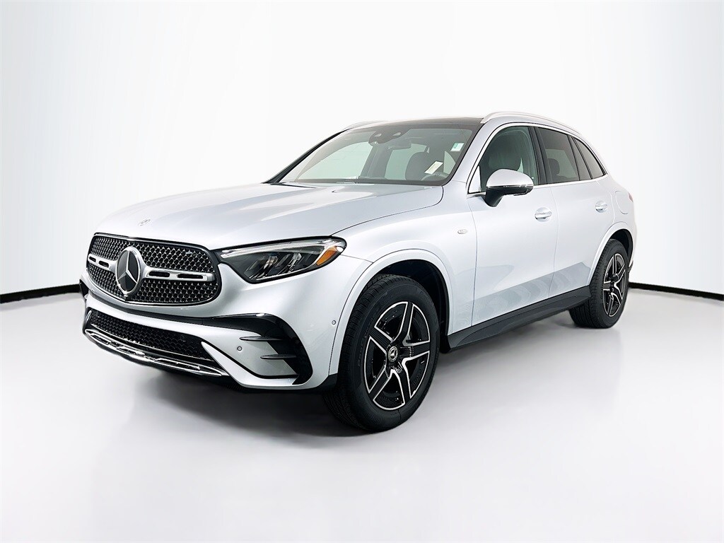 2025 Mercedes Benz GLC 350e 4MATIC photo 3