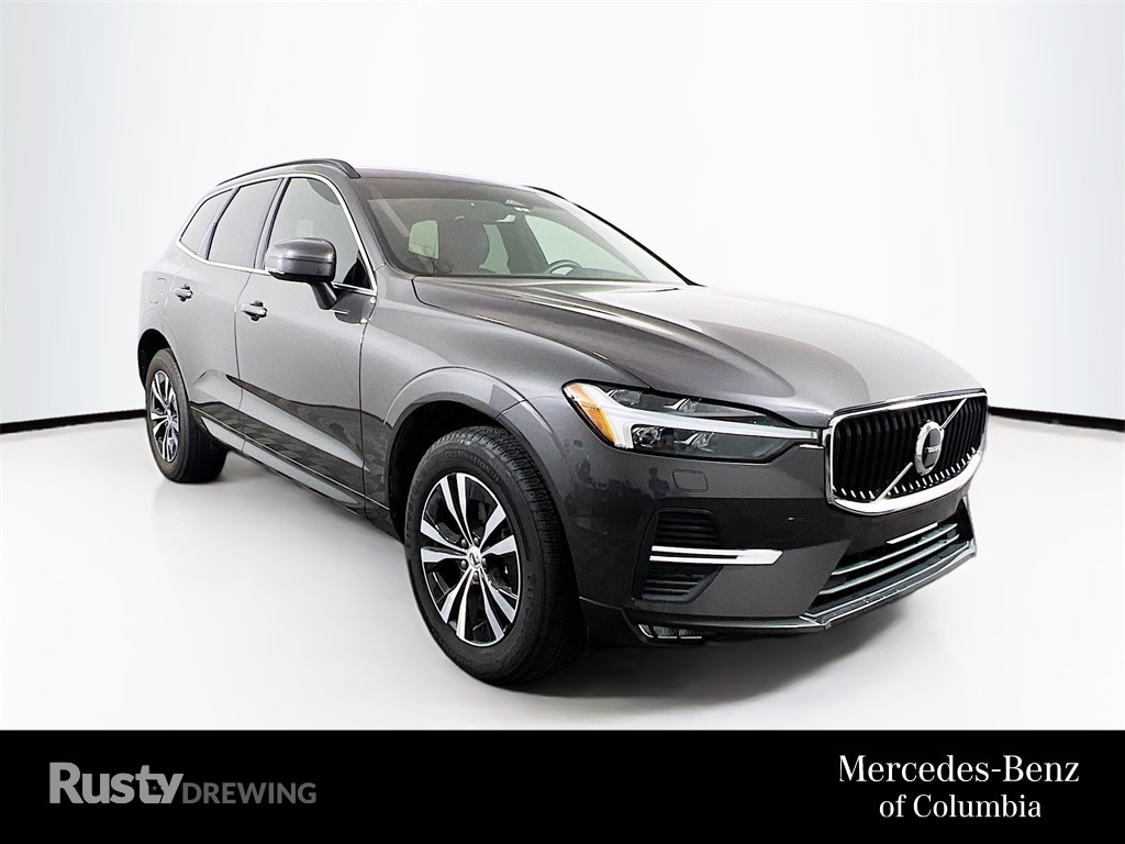 2023 Volvo XC60 Core's photo