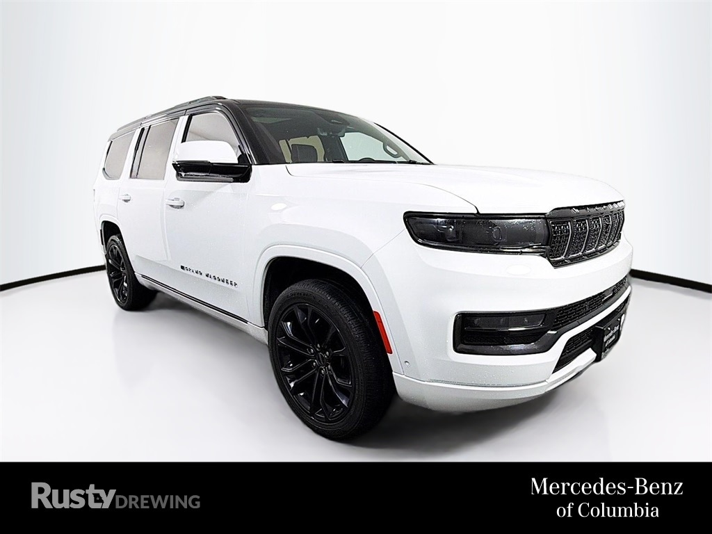 2022 Jeep Grand Wagoneer Obsidian's photo