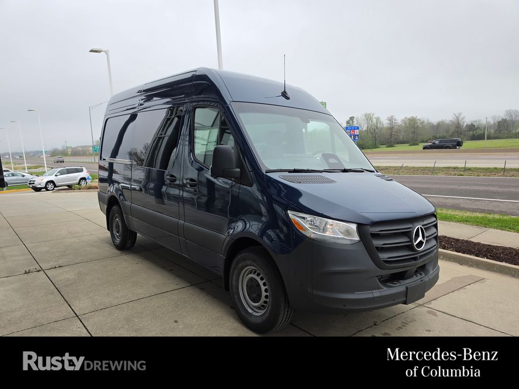 2026 Mercedes-Benz Sprinter 2500 144 WB's photo