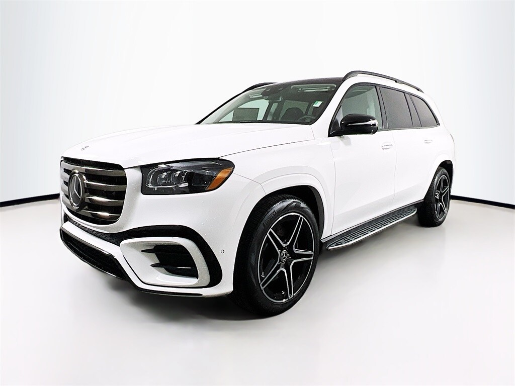 2025 Mercedes Benz GLS 450 4MATIC photo 3