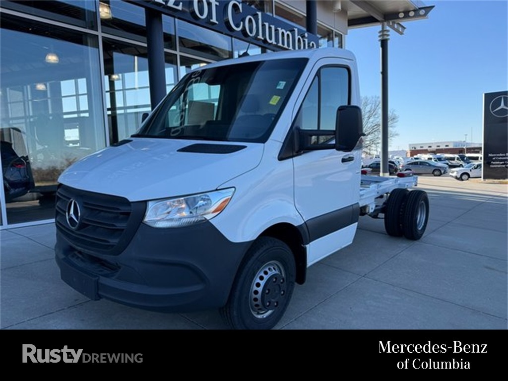 2024 Mercedes-Benz Sprinter Cab Chassis Base