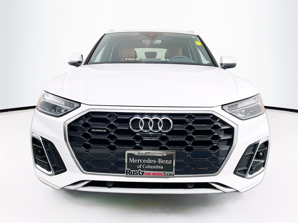 2022 Audi Q5 45 S line Premium Plus photo 2