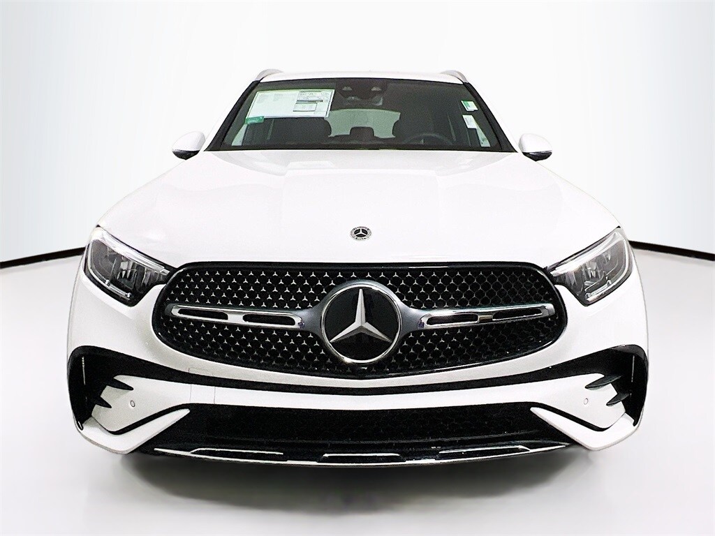 2025 Mercedes Benz GLC 350e 4MATIC photo 2
