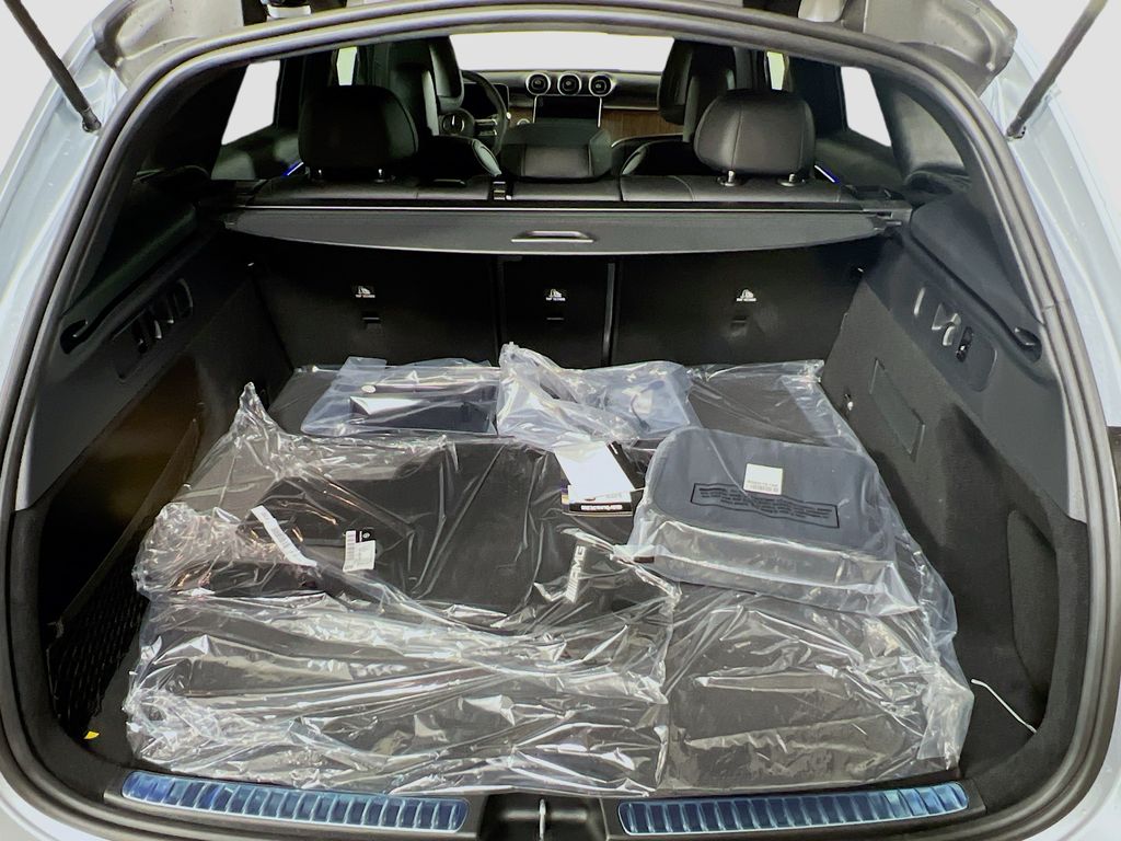 2025 Mercedes-Benz GLC Base - Photo 28