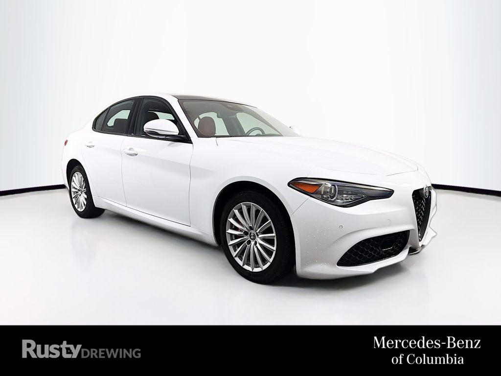 2022 Alfa Romeo Giulia 2.0 Auto AWD's photo