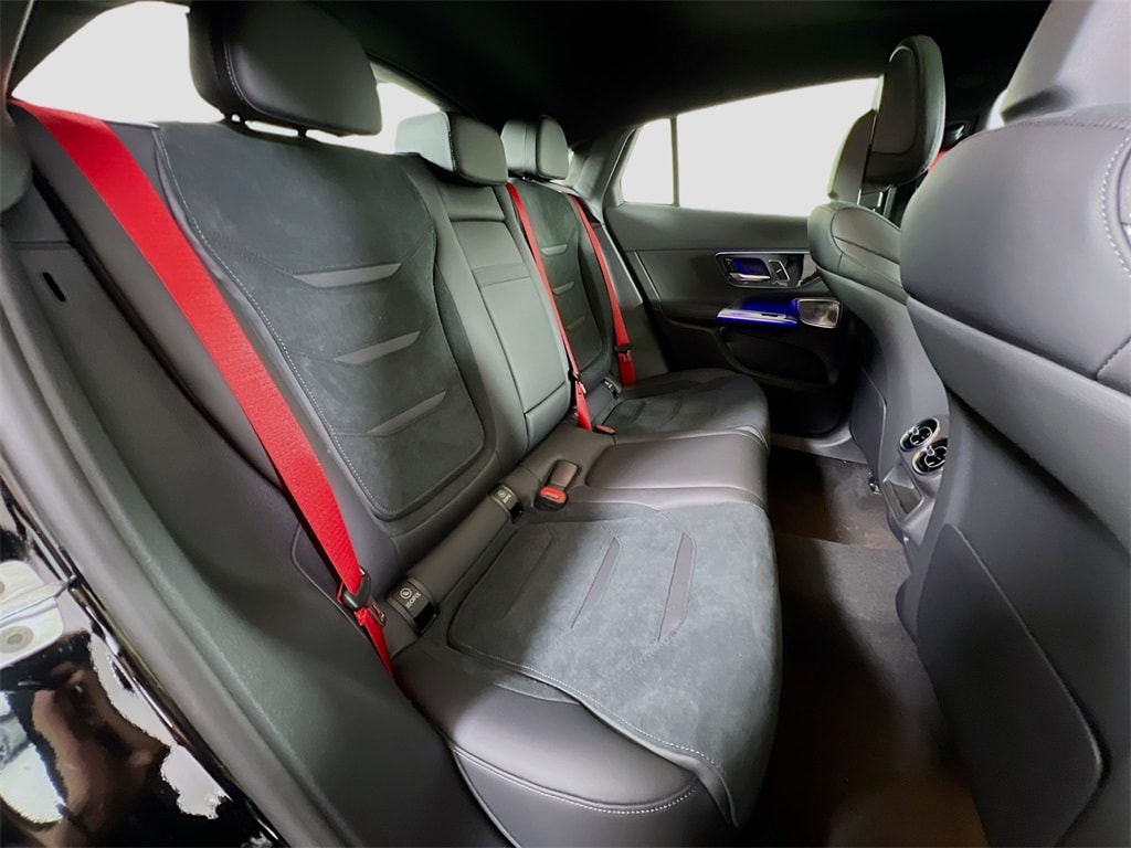 2025 Mercedes-Benz GLC AMG GLC63 S - Photo 29