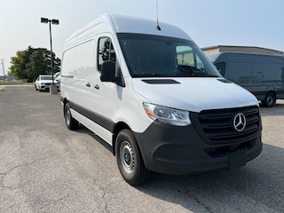 2025 Mercedes-Benz Sprinter 2500 Standard Roof 4-Cyl Diesel Van Cargo Van