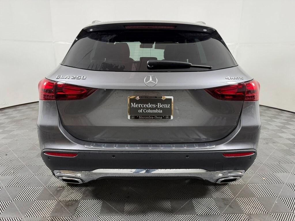 2025 Mercedes Benz GLA 250 4MATIC photo 4