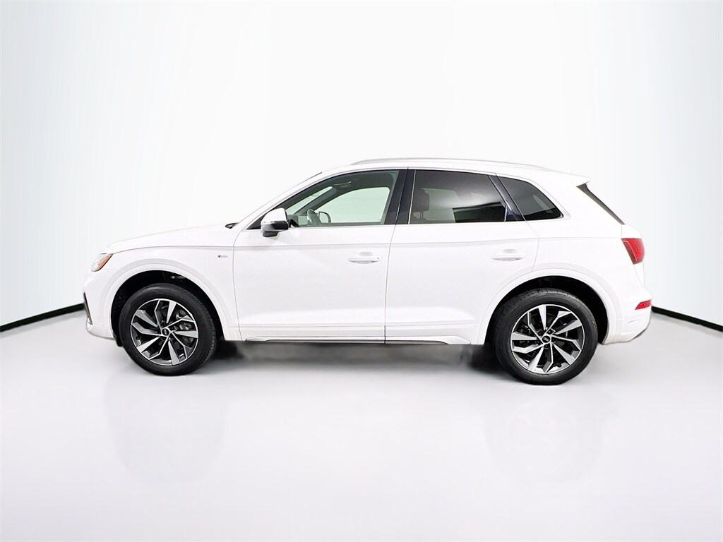 2022 Audi Q5 45 S line Premium Plus photo 4