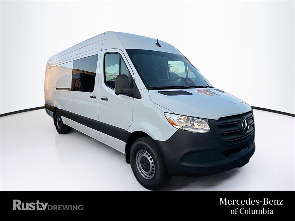 2026 Mercedes-Benz Sprinter Cargo Van Base's photo