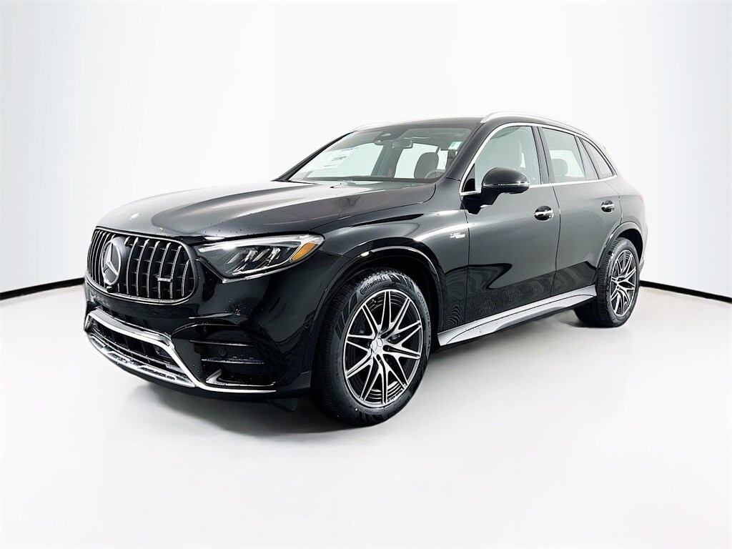 2025 Mercedes Benz GLC AMG 43 4MATIC photo 3
