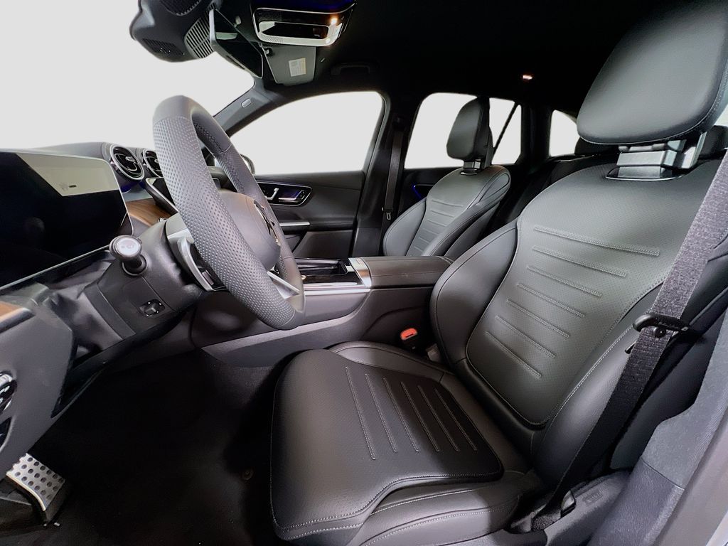 2025 Mercedes-Benz GLC Base - Photo 12