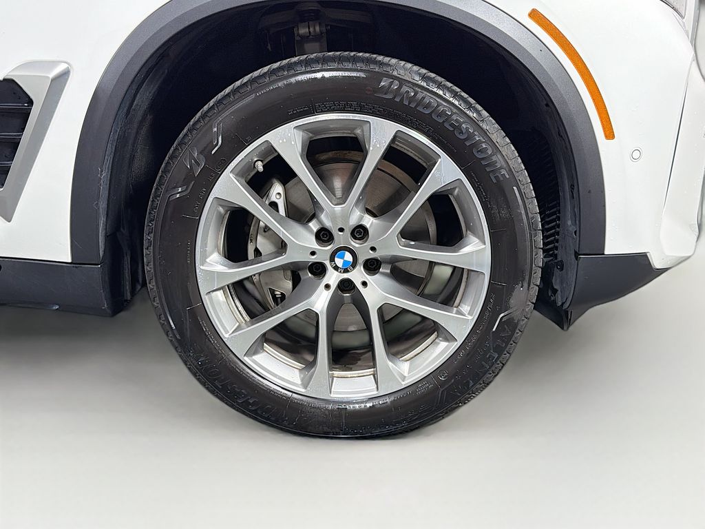 2025 BMW X5 35