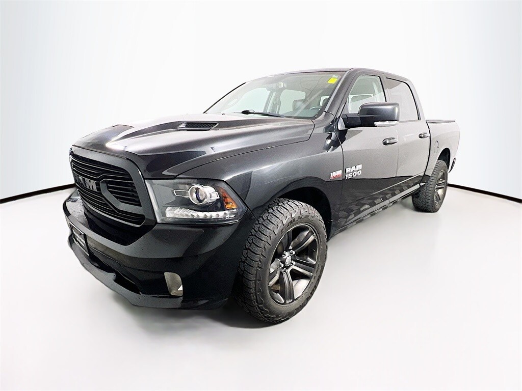 2018 Ram 1500 Sport photo 3