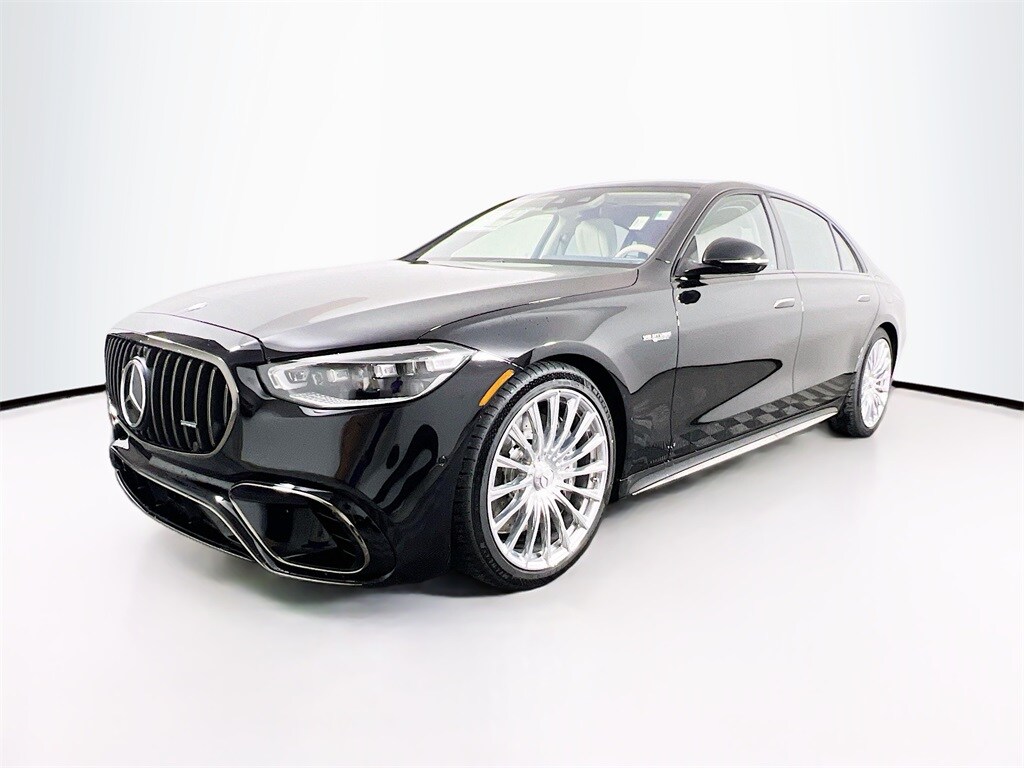 2026 Mercedes Benz S AMG 63 e 4MATIC photo 3