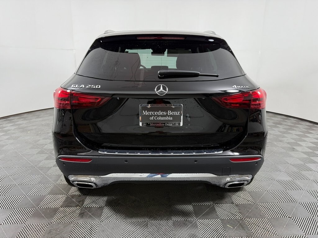 2025 Mercedes Benz GLA 250 4MATIC photo 4