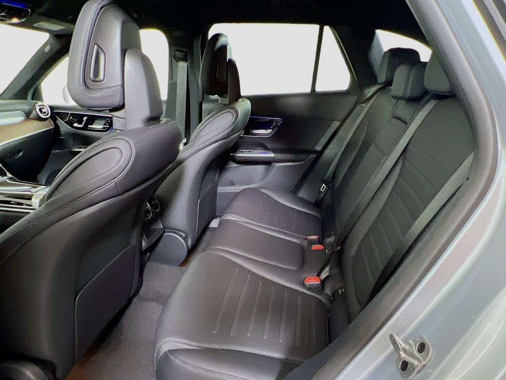 2025 Mercedes-Benz GLC Base - Photo 24