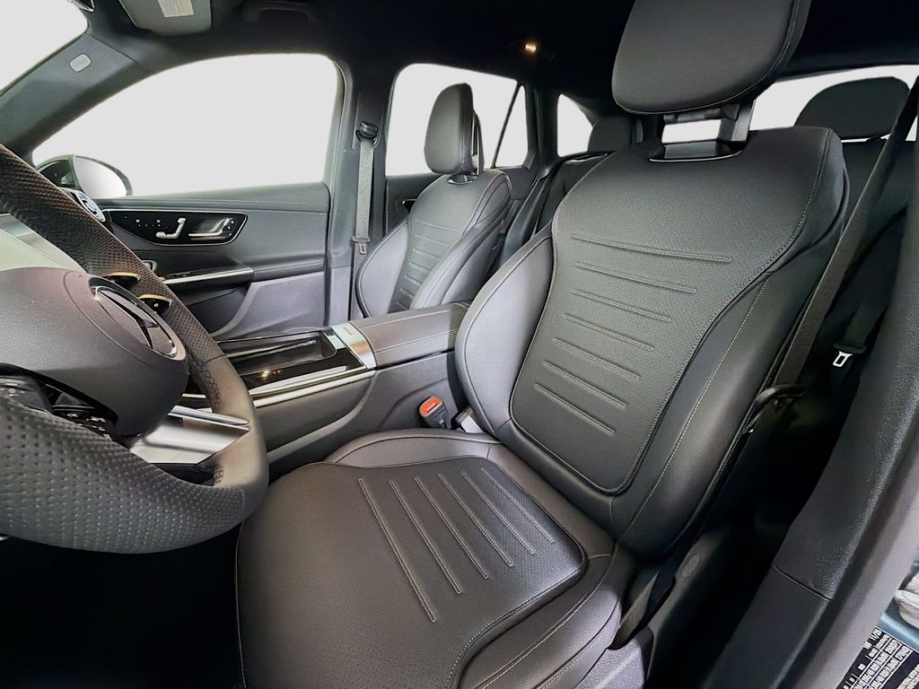 2026 Mercedes-Benz GLC 12