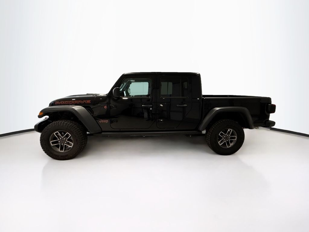 Used 2025 Jeep Gladiator Mojave Truck Crew Cab