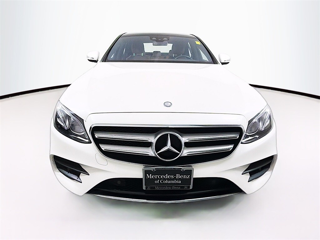 2017 Mercedes Benz E 300 4MATIC photo 2