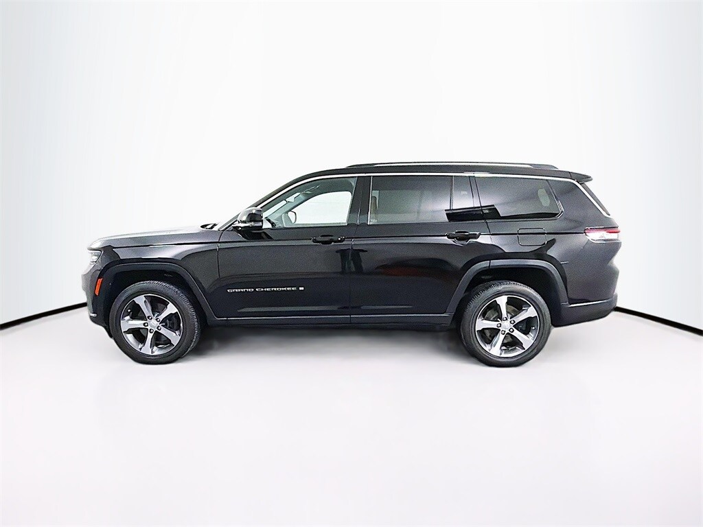 2023 Jeep Grand Cherokee Limited photo 3