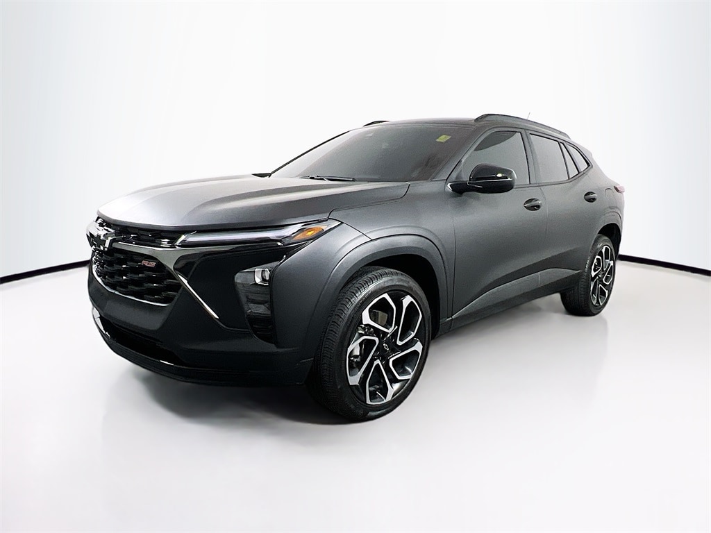 Used 2025 Chevrolet Trax 2RS SUV