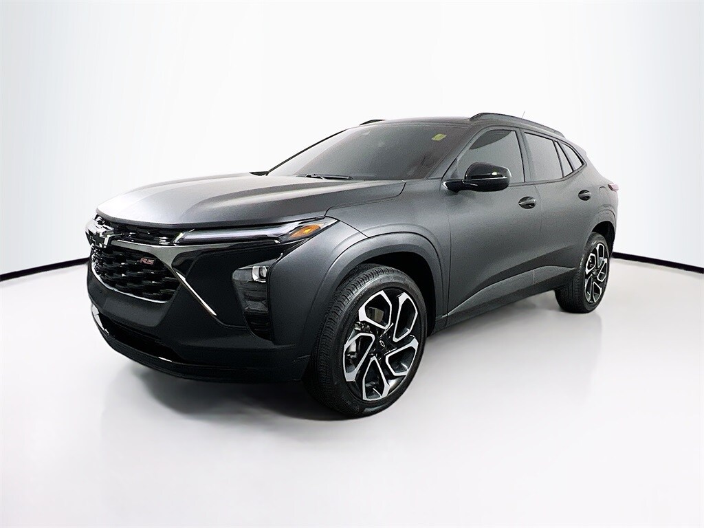 2025 Chevrolet Trax photo 3