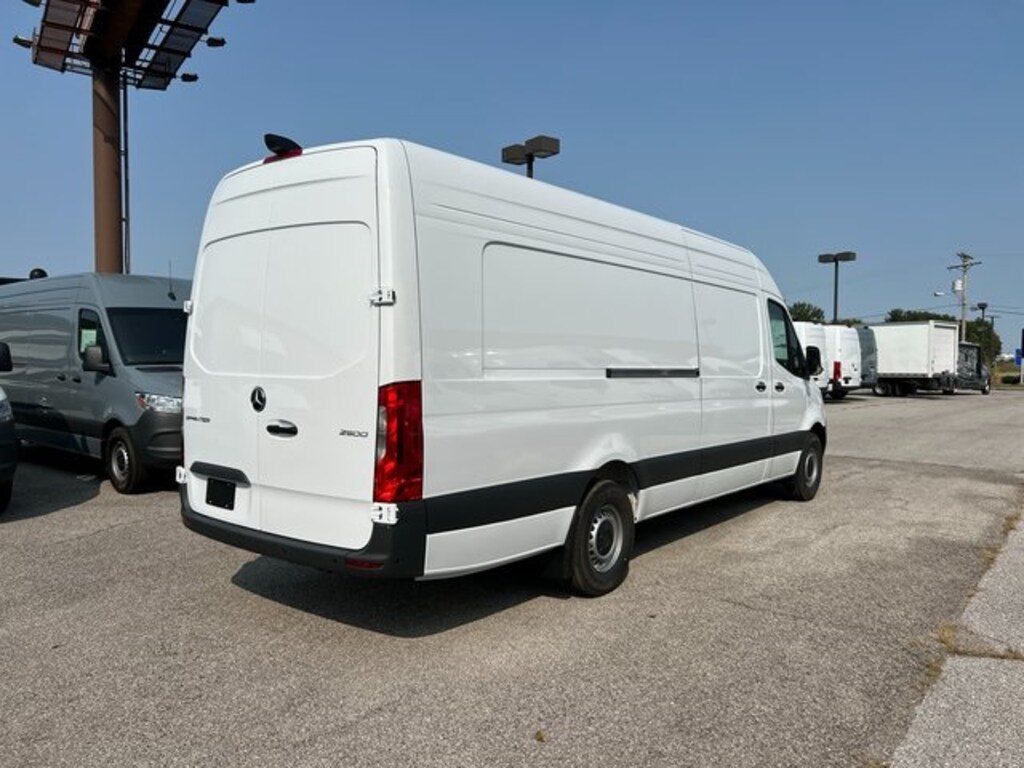 New 2025 Mercedes-Benz Sprinter 2500 High Roof 4-Cyl Diesel HO Van Extended Cargo Van