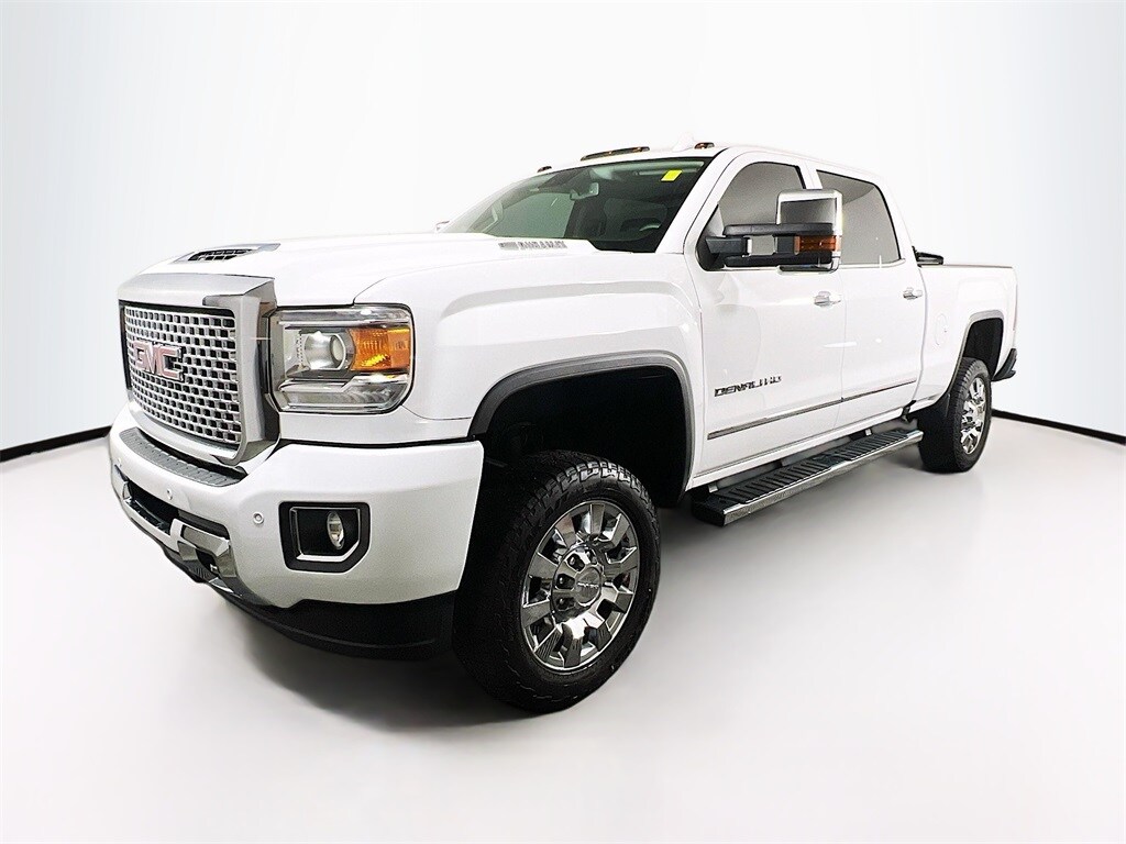 2017 Gmc Sierra Denali photo 3