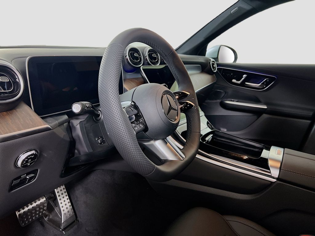 2025 Mercedes-Benz GLC Base - Photo 10