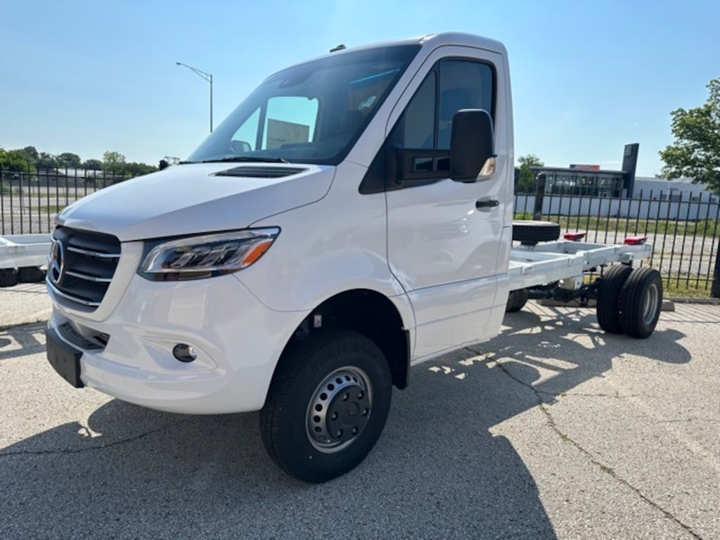 Used 2023 Mercedes-Benz Sprinter 3500XD Chassis Cab Chassis 170 WB Truck 170" WB 4WD