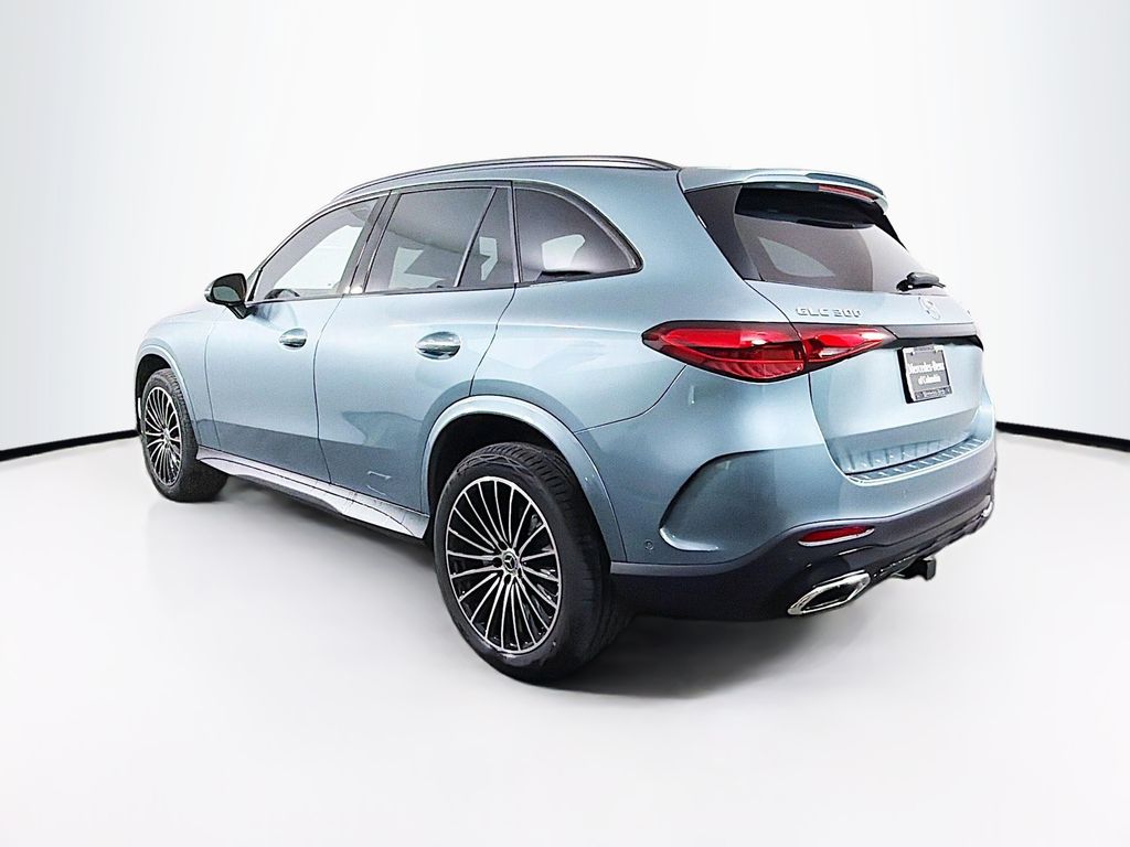 2026 Mercedes-Benz GLC 5