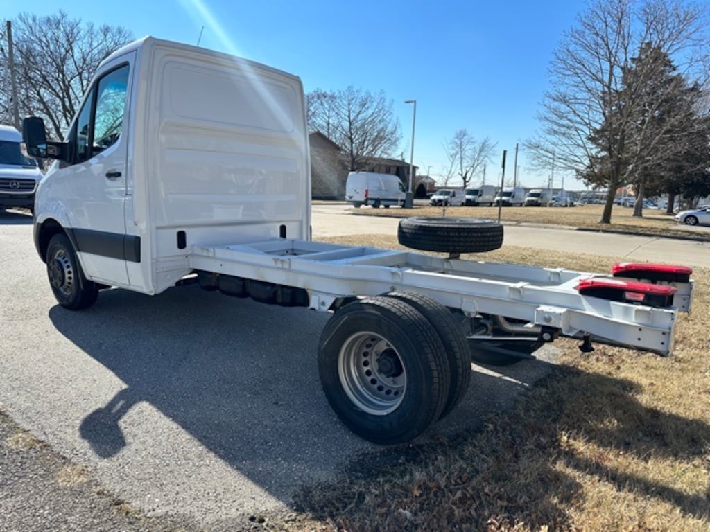 New 2024 Mercedes-Benz Sprinter 4500 Chassis Standard Roof 4-Cyl Diesel HO Truck