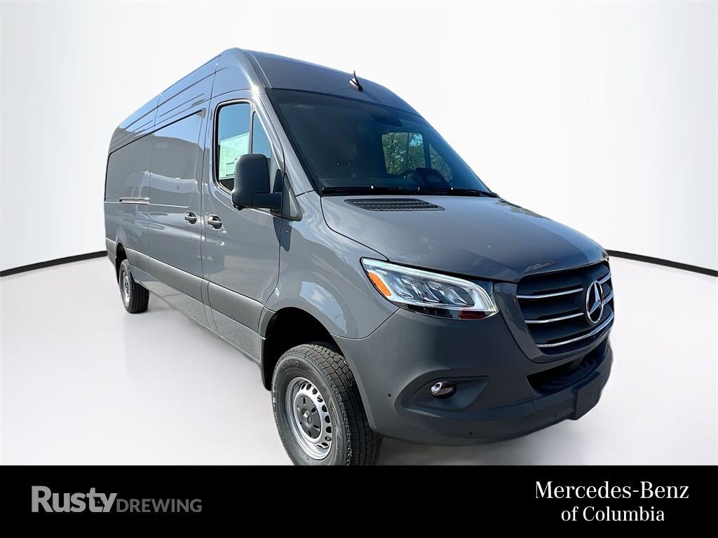 2026 Mercedes-Benz Sprinter Cargo Van Base's photo