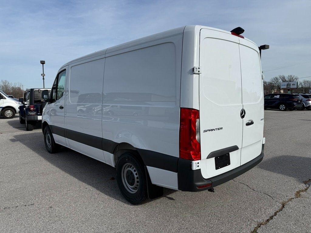 New 2025 Mercedes-Benz Sprinter 2500 Standard Roof 4-Cyl Diesel Van Cargo Van