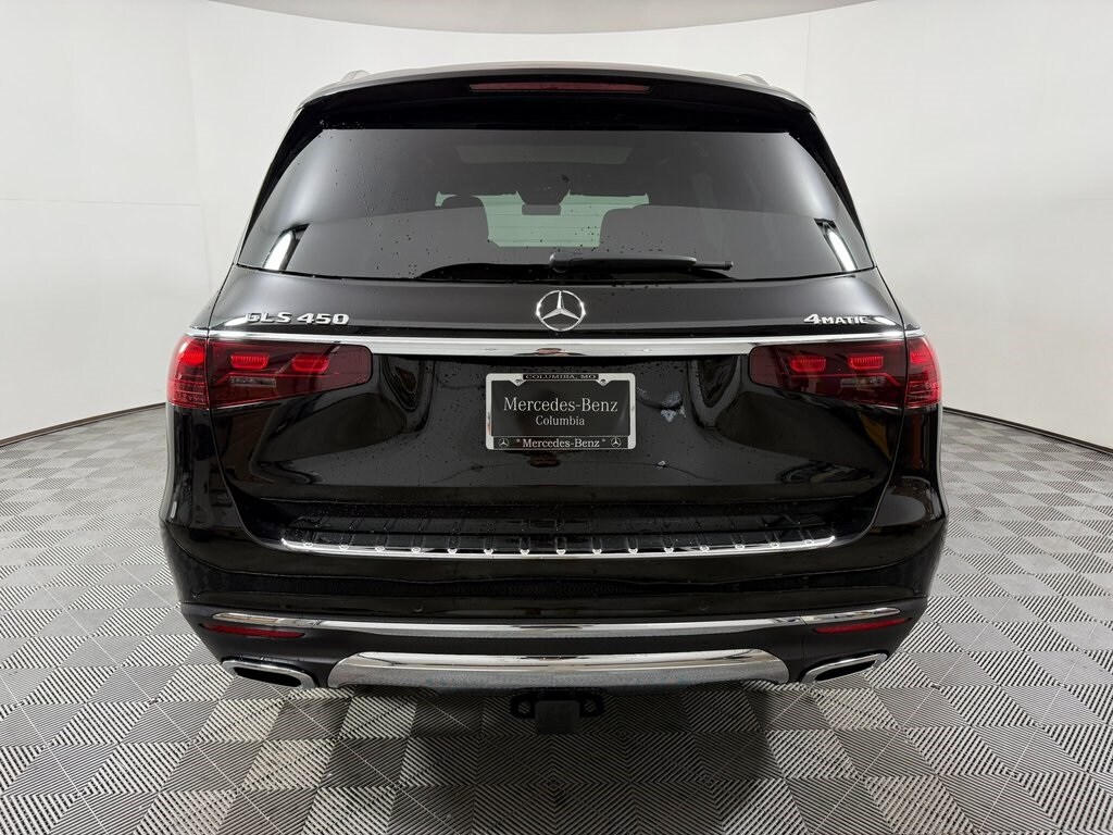 2025 Mercedes Benz GLS 450 4MATIC photo 4